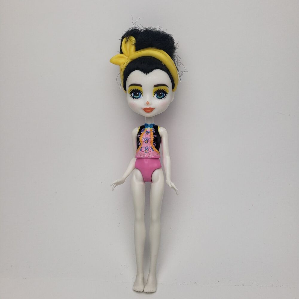 Mattel enchantimals preena doll